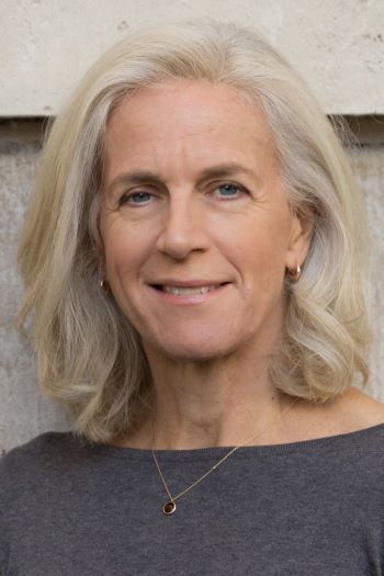 Clare Clark is one of the session chairs at the 2024 Chiswick Book Festival